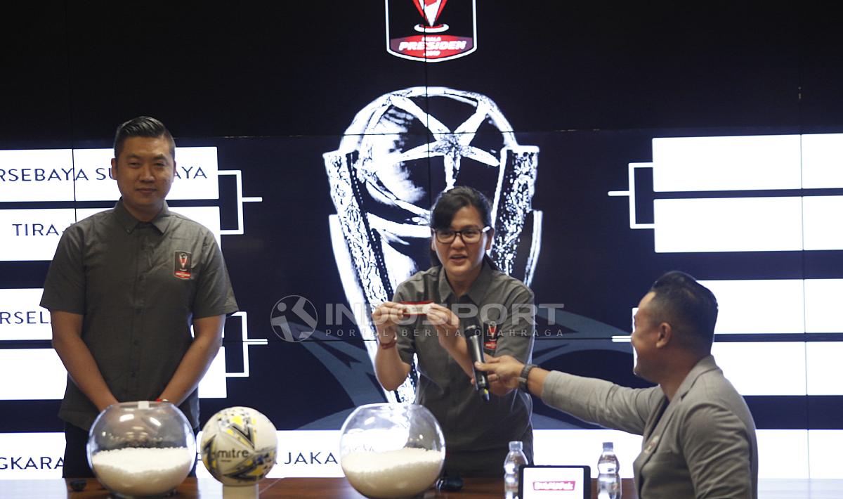 Ratu Tisha Destria seketaris Jenderal (Sekjen) Persatuan Sepakbola Seluruh Indonesia di drawing Piala Presiden 2019. Copyright: Herry Ibrahim/INDOSPORT