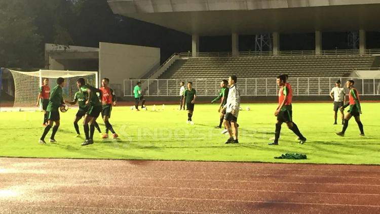 Situasi latihan Timnas Indonesia Senior Stadion Madya Senayan.