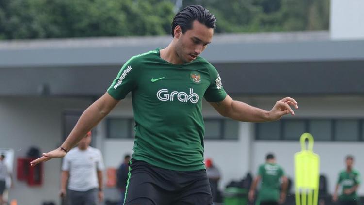 Ezra Walian kabarnya sedang diminati oleh tiga klub peserta Shopee Liga 1 2019.