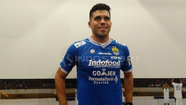 Fabiano Beltrame resmi diperkenalkan manajemen Persib Copyright: Arif Rahman/INDOSPORT