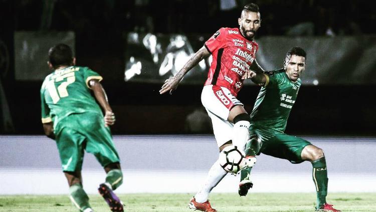Bek asing asal Brasil yang pernah bermain untuk Bali United, Demerson Bruno. Copyright: instagram.com/demersonbruno