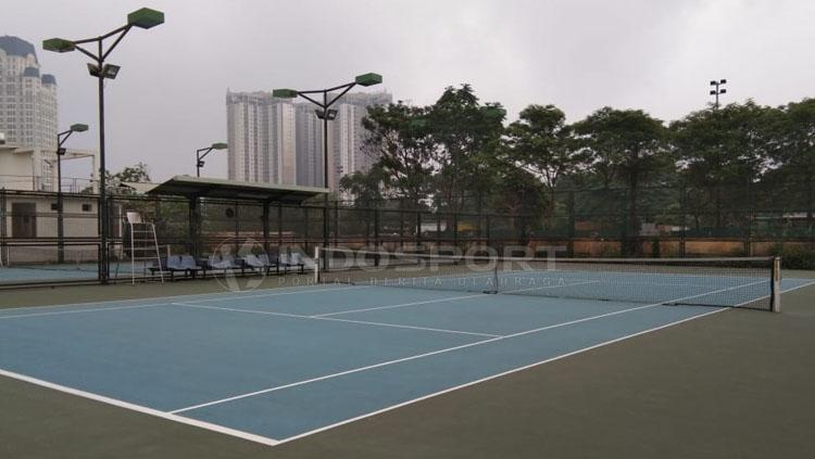 Lapangan tenis di sekitaran kantor federasi Vietnam Copyright: Zainal Hasan/INDOSPORT