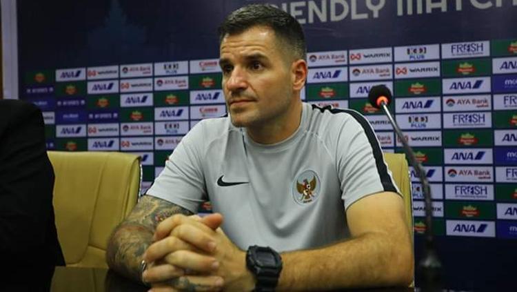 Simon McMenemy didukung Britania Raya untuk membawa Timnas Indonesia tampil apik di Kualifikasi Piala Dunia 2022.