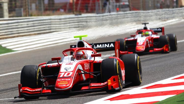 Sean Gelael berhasil catatkan hasil positif ditengah banyaknya masalah yang mendera di balapan Formula 2 seri Baku, Azerbaijan.