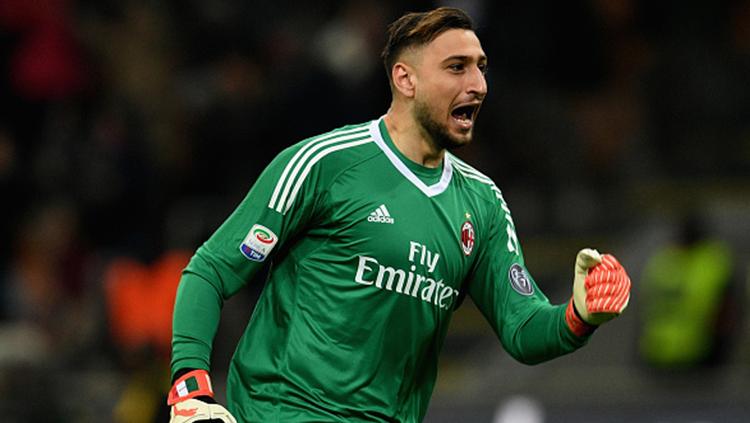 Gianluigi Donnarumma dikenal sebagai penjaga gawang yang besar dan mentas dari klub Liga Italia, AC Milan, tetapi ia juga memiliki satu saudara di klub tersebut. - INDOSPORT