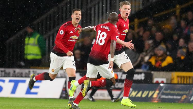 Selebrasi Scott McTominay saat mencetak gol ke gawang Wolverhampton. Copyright: Catherine Ivill