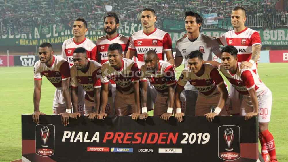 Skuat Tim Madura United. Foto: Fitra Herdian/Indosport.com - INDOSPORT