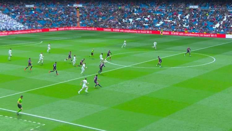 Situasi pertandingan Real Madrid vs Eibar di ajang LaLiga Spanyol, Sabtu (06/04/19). Copyright: Twitter/@Ultra_Suristic
