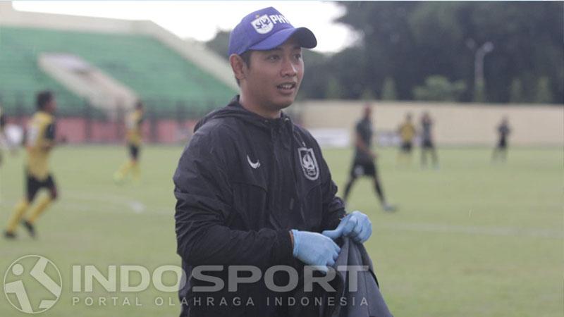 Dewan Widya Darma, mantan fisioterapis klub Liga 1 PSIS Semarang. - INDOSPORT