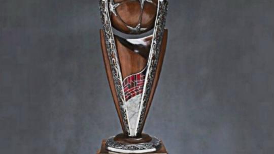 Trofi Piala Presiden 2019.
