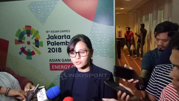 Foto: Sekjen PSSI, Ratu Tisha Destria, diwawancara usai menerima kunjungan perwakilan AFC dan FIFA (Petrus Manus Da Yerimon/INDOSPORT). Copyright: Petrus Manus Da Yerimon/INDOSPORT