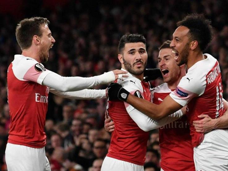 Pemain Arsenal merayakan gol ke gawang Napoli pada babak 8 besar Liga Europa, Jumat (12/04/19), di Stadion Emirates. Copyright: Catherine Ivill/Getty Images