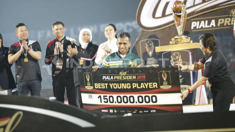 Irfan Jaya menjadi pemain muda terbaik Piala Presiden 2019. Herry Ibrahim/INDOSPORT Copyright: Herry Ibrahim/INDOSPORT