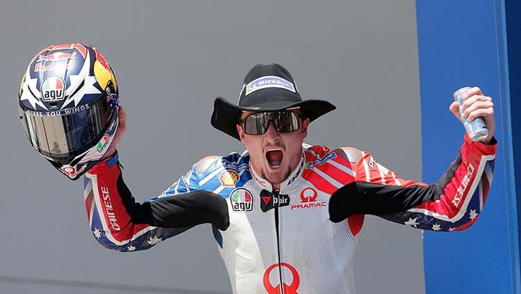 Ekspresi Jack Miller usai memastikan satu posisi di podium MotoGP Amerika, Senin (15/04/19). Foto: Chris Covatta/Getty Images