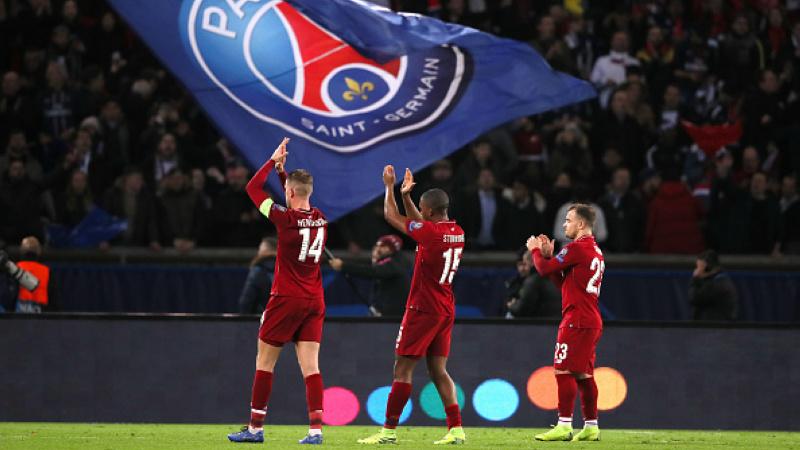Jordan Henderson, Daniel Sturridge, dan Xherdan Xhaqiri di laga melawan PSG