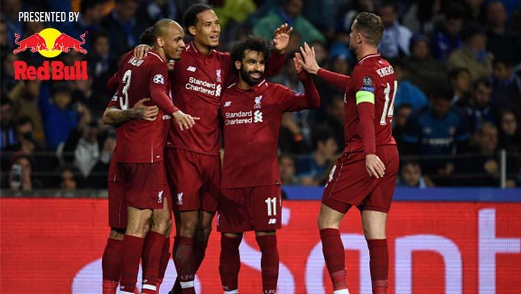 Skuat Liverpool merayakan gol ke gawang Porto di perempatfinal Liga Champions.