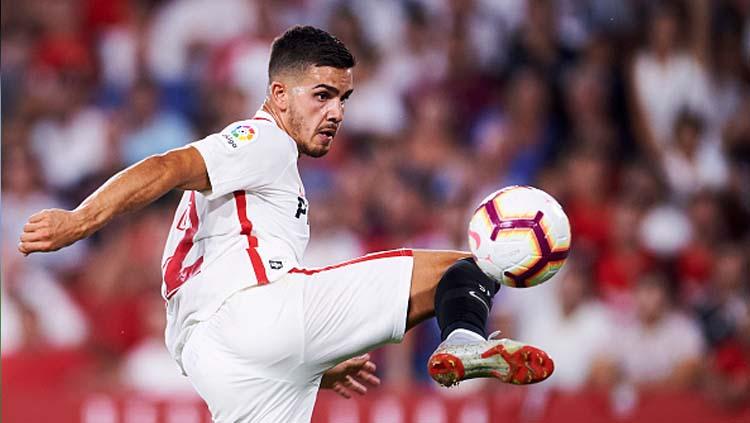 Andre Silva, striker AC Milan yang kini bermain di LaLiga Spanyol untuk Sevilla dengan status pinjaman. Copyright: Aitor Alcalde Colomer / gettyimages