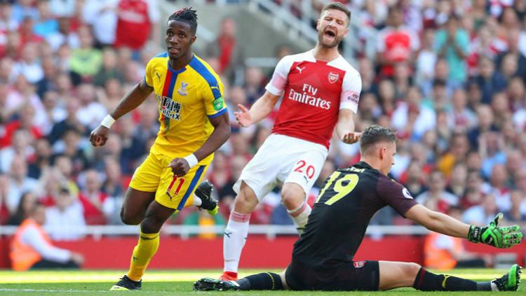 https://asset.indosport.com/article/image/279808/wilfried_zaha_bobol_gawang_arsenal_cr-169.jpg