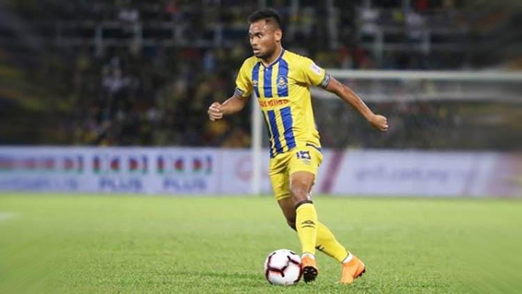 Pemain Pahang FA, Saddil Ramdani saat menggiring bola Copyright: Instagram/@saddilramdanii
