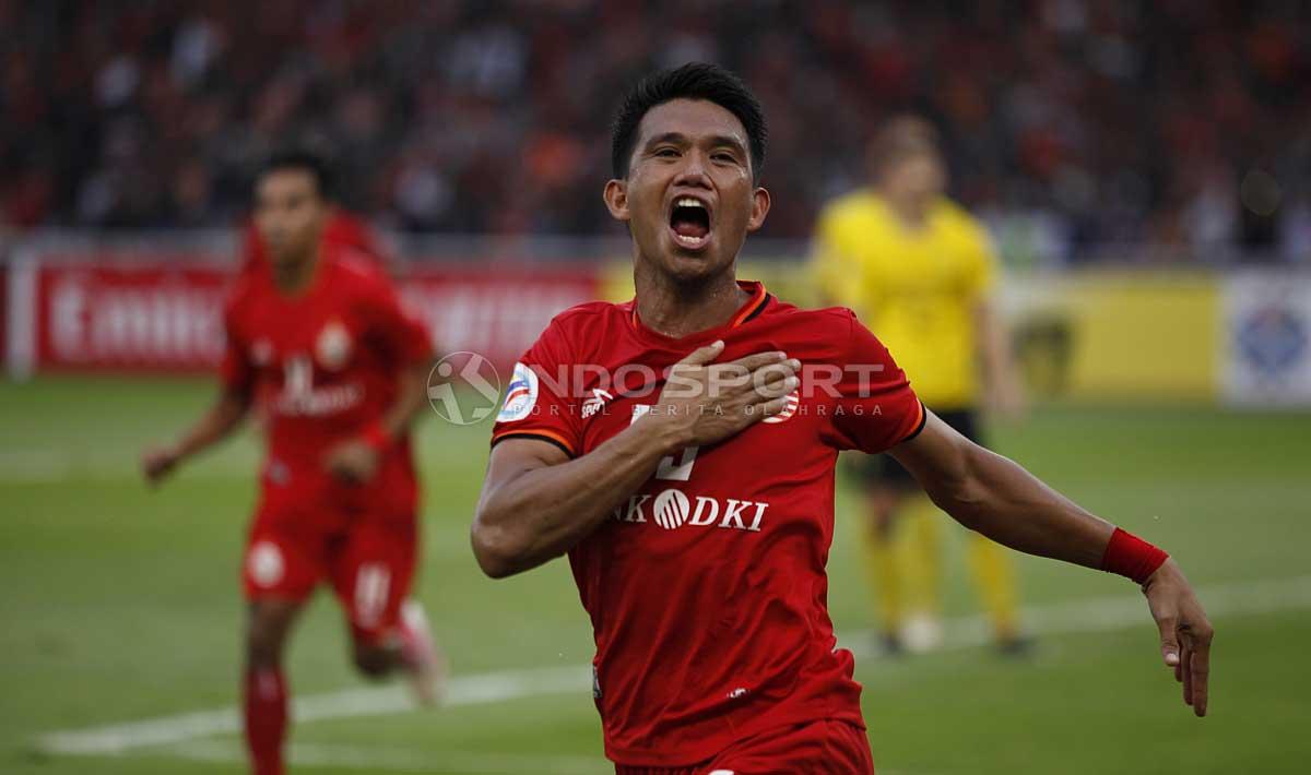 Mantan pemain Persija yang kini jadi milik RANS FC, Sandi Sute, saat melakukan selebrasi usai cetak gol ke gawang Ceres Negros pada laga keempat Piala AFC 2019. Herry Ibrahim/INDOSPORT