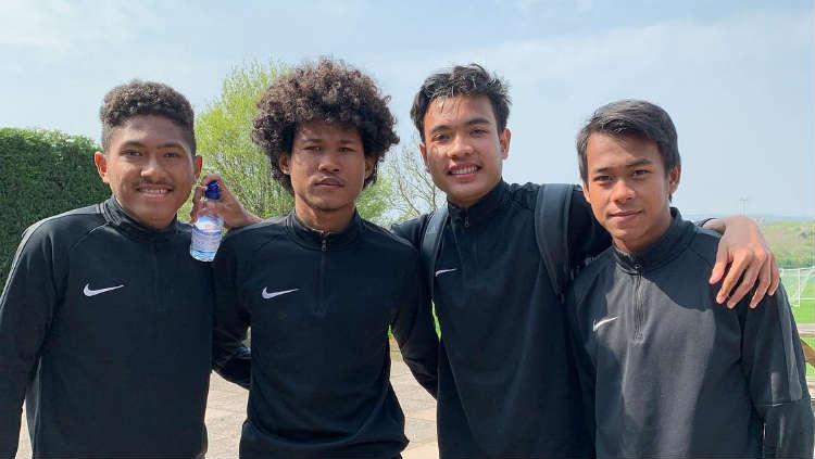 (Kini ke kanan) Brylian, Bagus Kahfi, Fajar, dan Supriadi. Copyright: Instagram.com/mysupersoccer