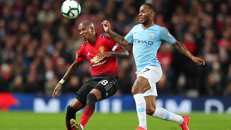 Manchester United dan Manchester City resmi lepas satu pemainnya. Catherine Ivill/Getty Images - INDOSPORT
