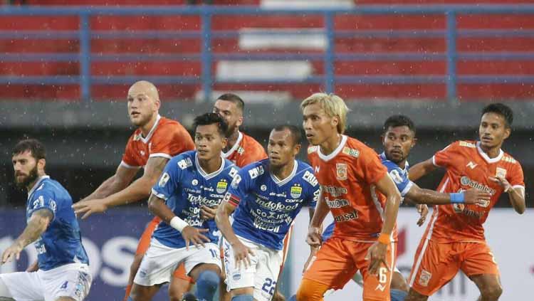 Situasi pertandingan Persib Bandung vs Borneo FC - INDOSPORT