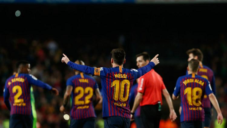 Barcelona menang atas Levante, sekaligus memastikan gelar juara Copyright: PAU BARRENA/AFP/Getty Images