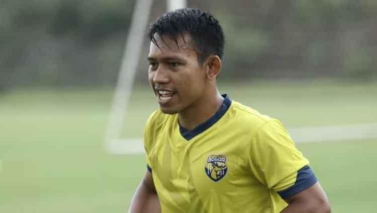 Vivi Asrizal saat jalani latihan bersama Bogor FC. Copyright: Facebook/Bogorfc