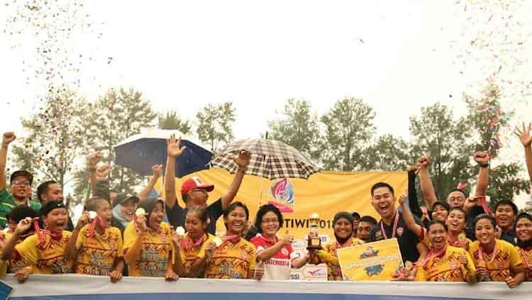 Sumatera Selatan keluar sebagai kampiun Piala Pertiwi 2018 usai kalahkan Bangka Belitung 2-1 pada partai final. - INDOSPORT