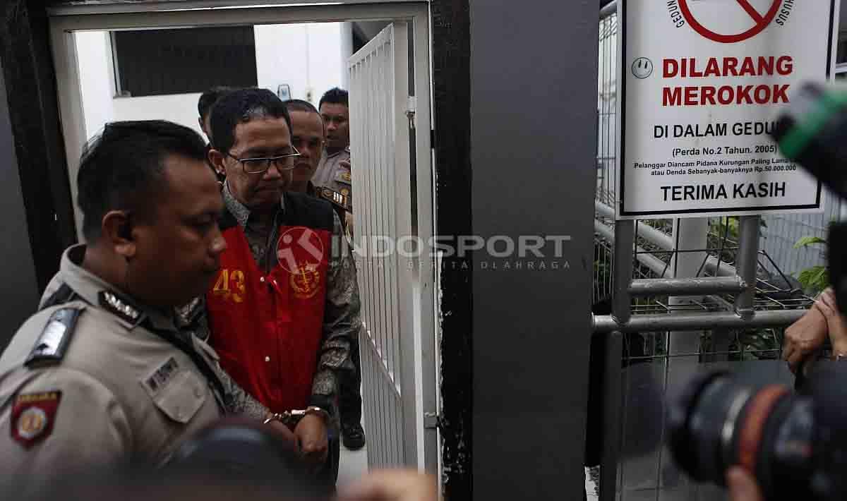 Joko Driyono memberi pernyataan dalam sidang kasus perusakan barang bukti dugaan pengaturan skor.