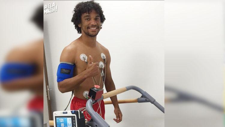 Playmaker Brasil, Hedipo Gustavo Conceicao mengakui bahwa kabar yang mengaitkan namanya ke klub Liga 1 Arema FC hanya sebatas rumor.