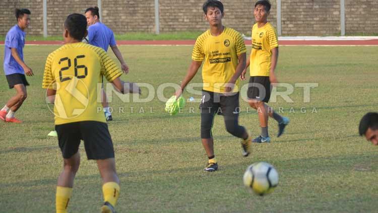 Sriwijaya FC saat sedang latihan di Stadion Atletik Jakabaring. Copyright: Muhammad Effendi/INDOSPORT
