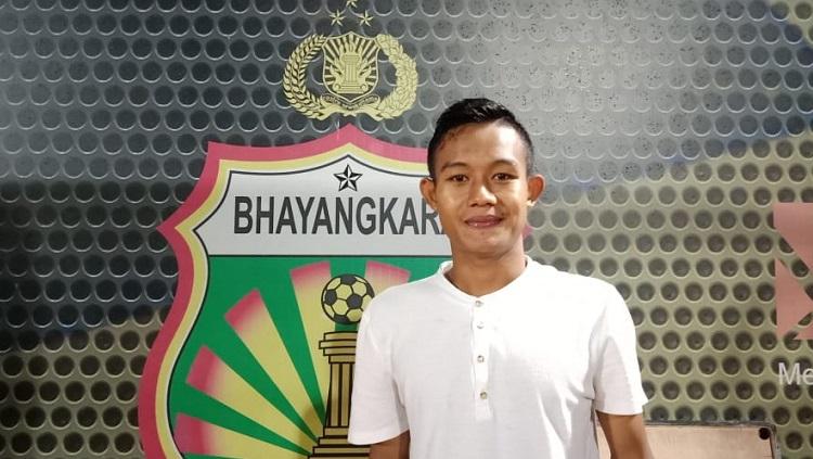 Tangisan Sani Rizki turut mewarnai kesuksesan Bhayangkara FC menahan imbang Persib Bandung dalam laga perdana di Liga 1 2022/2023. - INDOSPORT