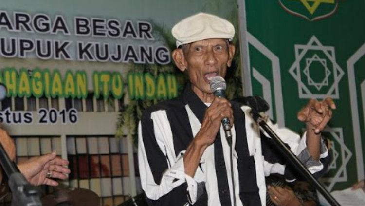 Komedian dari Jawa Barat Rudy Djamil yang sempat mengkritik Persib Bandung pada 2013. Copyright: Arief Rachmat/YouTube