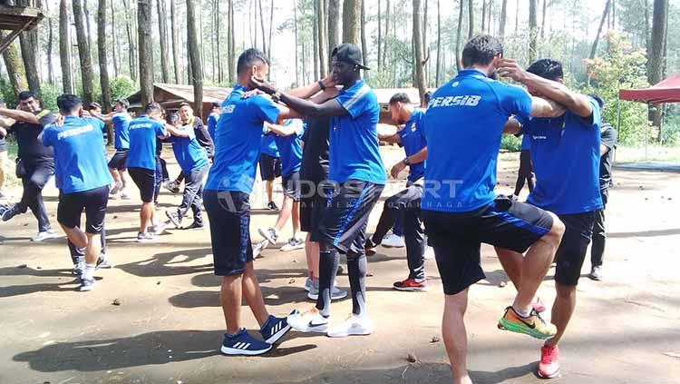 Tim Persib menggelar Outbound di Grafika Cikole, Lembang, Kabupaten Bandung‎ Barat, Senin (13/05/2019). Foto: Arif Rahman/INDOSPORT