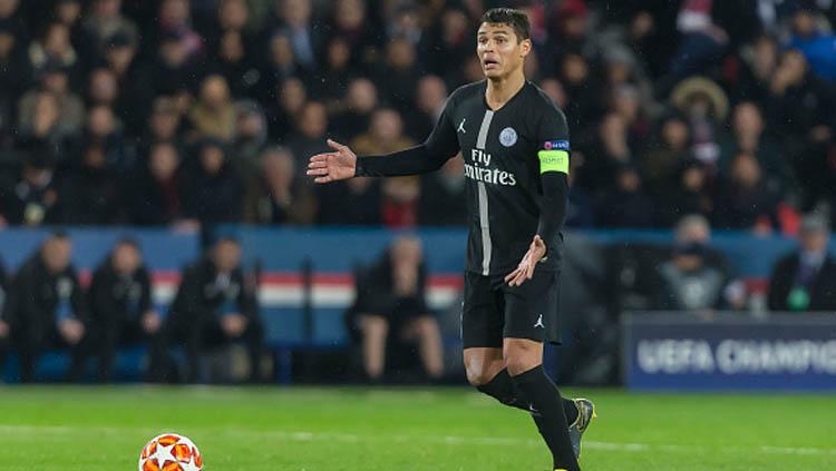Direktur olahraga Paris Saint-Germain, Leonardo, sedikit menyesali kepergian Thiago Silva ke klub Liga Inggris, Chelsea pada musim panas lalu. - INDOSPORT