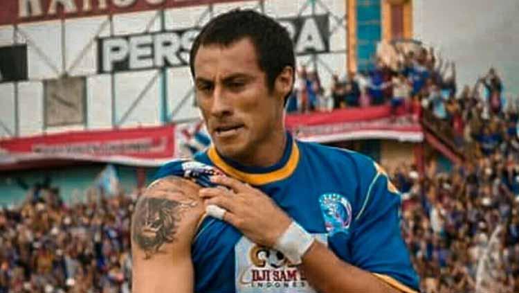 Laga pekan ke-15 Liga Indonesia Divisi Utama Wilayah Barat kontra PSPS Pekanbaru, mencatat dua rekor penting yang akan selalu diingat Arema Malang terkait Franco Hita.