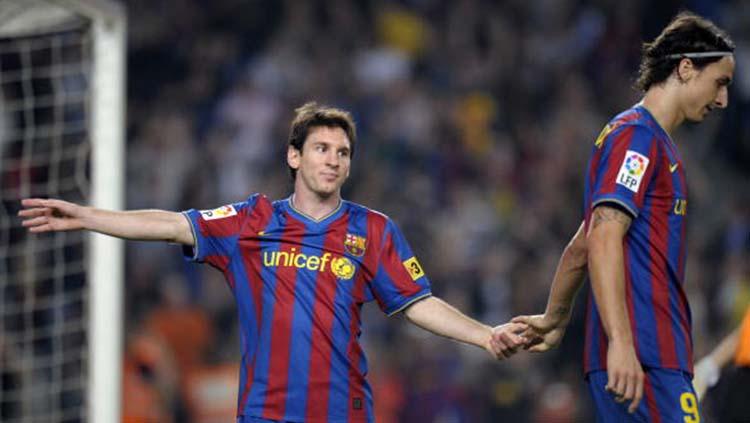 Lionel Messi dan Zlatan Ibrahimovic pada laga di stadion Camp Nou 25/10/09. AFP PHOTO/LLUIS GENE - INDOSPORT
