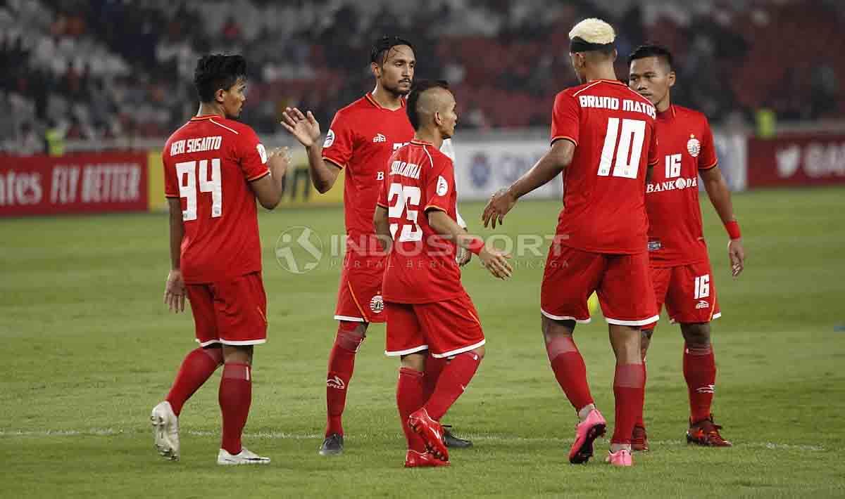 Pemain Persija Jakarta usai melakukan selebrasi. Foto Ronald Seger Prabowo/INDOSPORT Copyright: Ronald Seger Prabowo/INDOSPORT