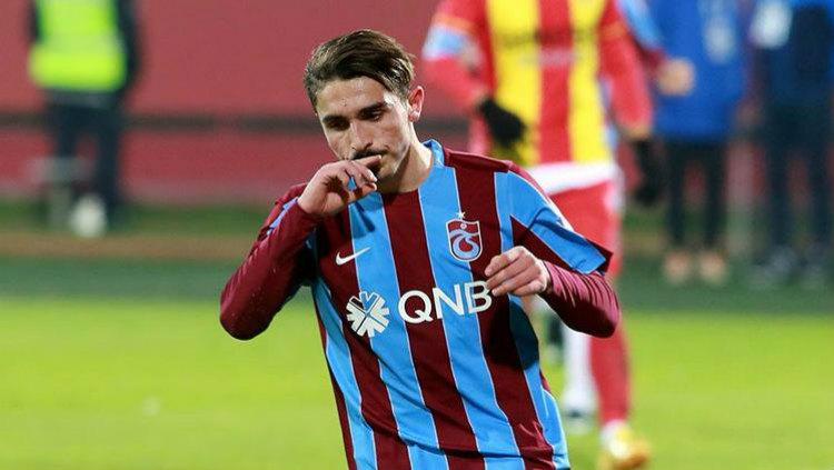 Pemain muda Trabzonspor Abdulkadir Omur. Copyright: tothelaneandback.com