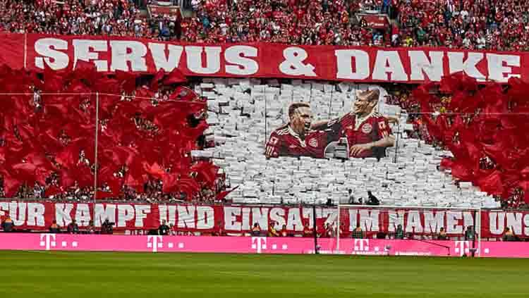 Ucapan terima kasih dari fans Bayern Munchen untuk Franck Ribery dan Arjen Robben