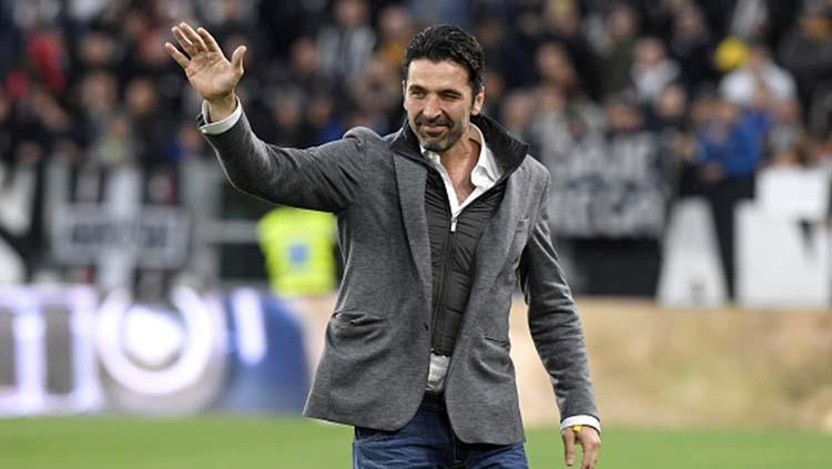 Perpanjang masa bakti bersama Parma, Gianluigi Buffon bertekad untuk terus bermain hingga usianya menyentuh 55 tahun. - INDOSPORT