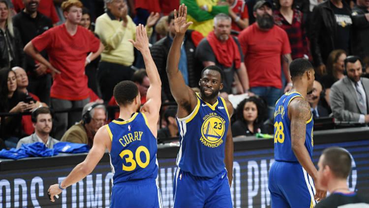 Stephen Curry jadi kunci kemenangan Golden State Warriors atas Portland Trail Blazers. - INDOSPORT