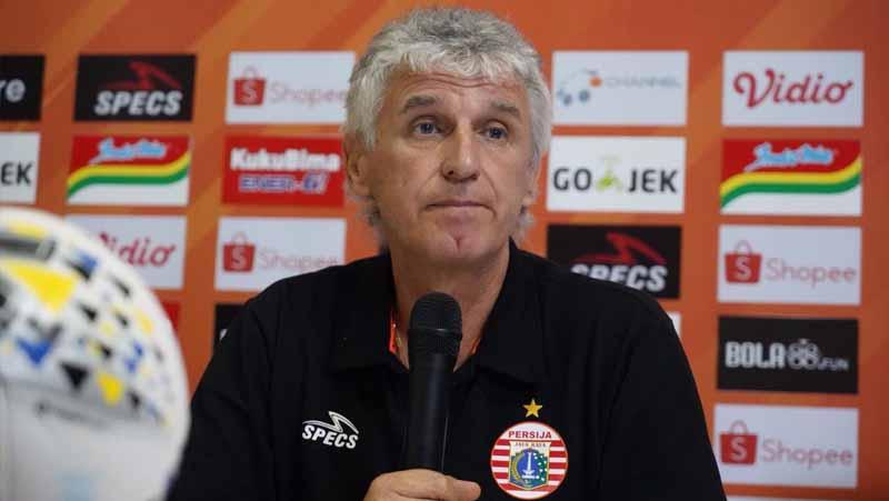 Pelatih Persija Jakarta Jakarta, Ivan Kolev saat sesi jumpa pers jelang laga menghadapi PSIS Semarang. Foto: Media Persija Copyright: Media Persija