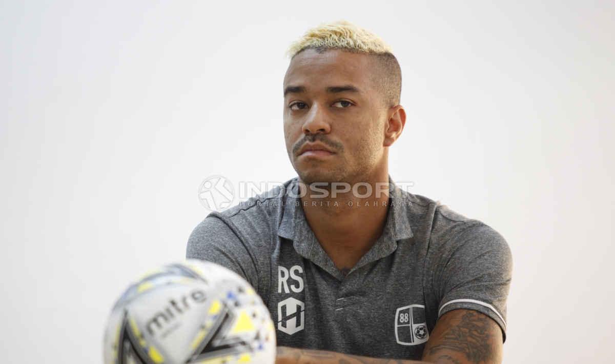 Rafael Silva pada jumpa pers Barito Putera jelang laga Liga 1 lawan Bhayangkara FC di stadion Patriot, Bekasi, Senin (27/05/19). Foto: Herry Ibrahim/Herry Ibrahim Copyright: Herry Ibrahim/INDOSPORT