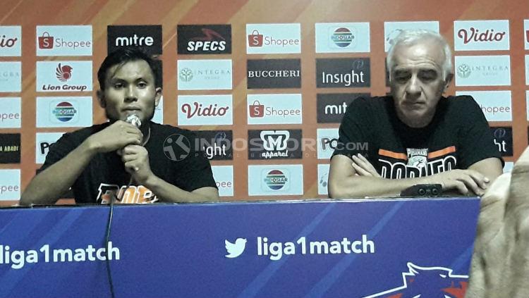 Pelatih Borneo FC, Mario Gomez dan Ichsan Kurniawan. Ian Setiawan/INDOSPORT.COM