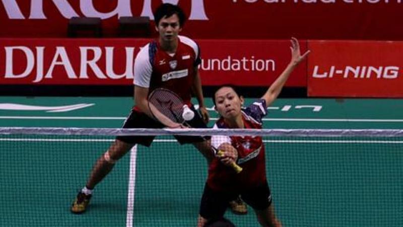 Maria Febe bersama suaminya, Andrei Adistia