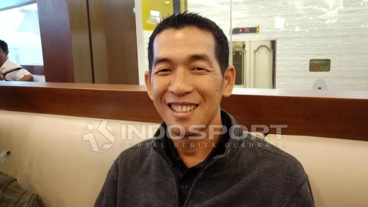 Harja Jaladri, Wasit Basket yang mewakili Indonesia ke ajang Piala Dunia 2019. Copyright: Shintya Anya Maharani/INDOSPORT
