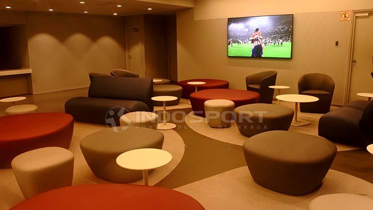 Salah satu area santai di dalam Stadion Wanda Metropolitano.